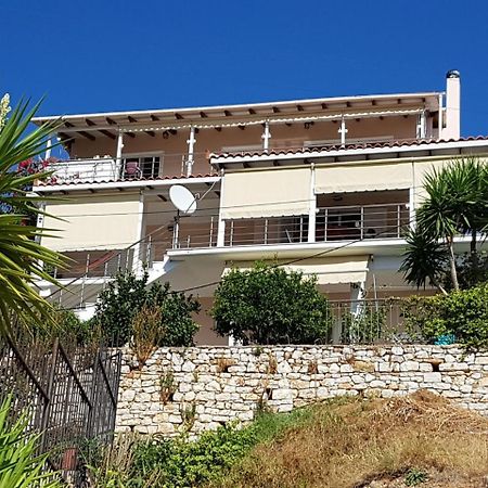 ★ Meniko'S House ★ Cozy Nest Appartement Himare Buitenkant foto