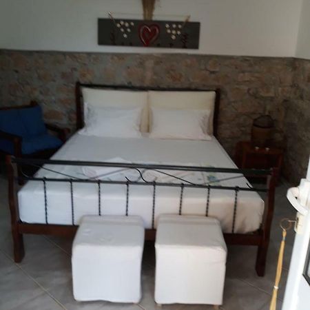 ★ Meniko'S House ★ Cozy Nest Appartement Himare Buitenkant foto